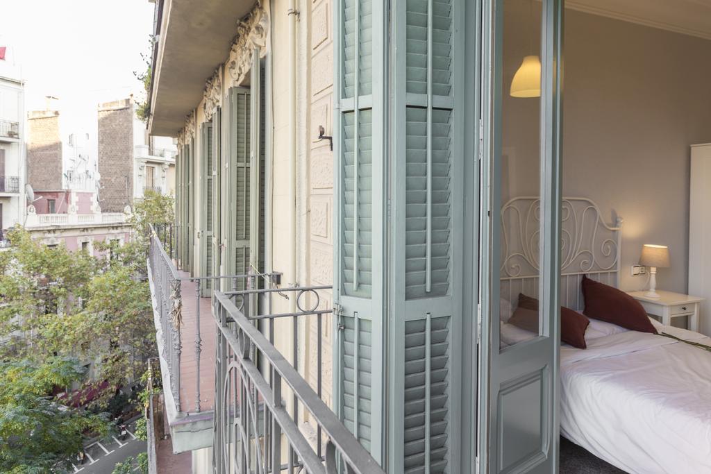 Whatching Sagrada Familia Apartamento Barcelona Exterior foto